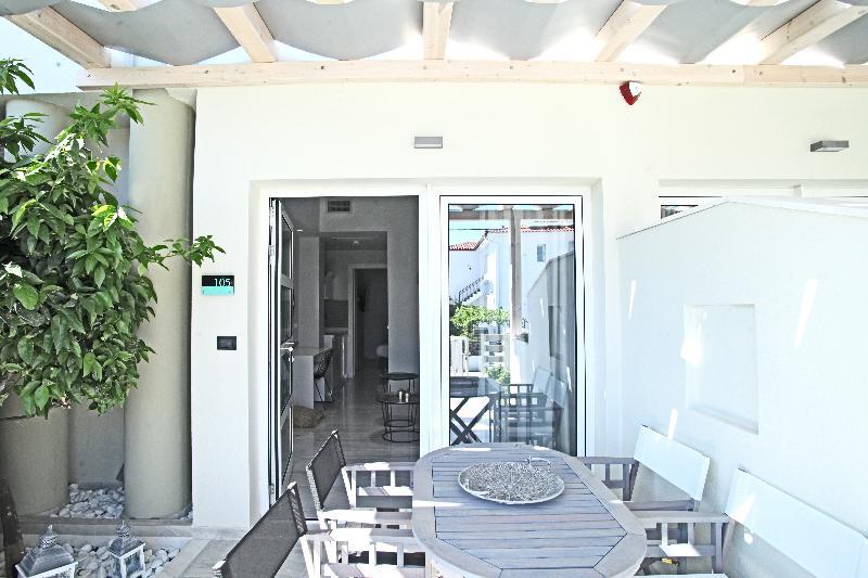 Minthi Boutique Apartments Hanioti Esterno foto