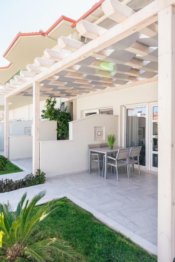 Minthi Boutique Apartments Hanioti Esterno foto